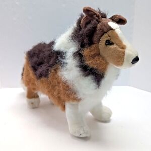 LASSIE Collie 16 Inch Plush Dog Standing Classic TV Show Media Douglas Realistic